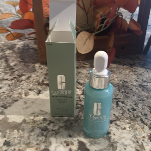 Clinique Acne Solutions- Acne + Line Correcting Serum NIB - Picture 4 of 5